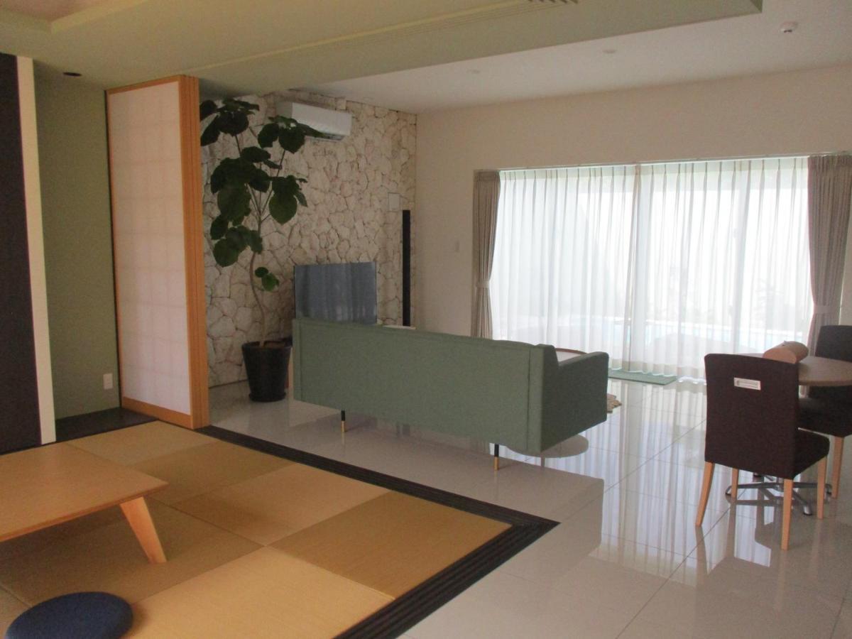אונה U-Mui Forest Villa Okinawa מראה חיצוני תמונה